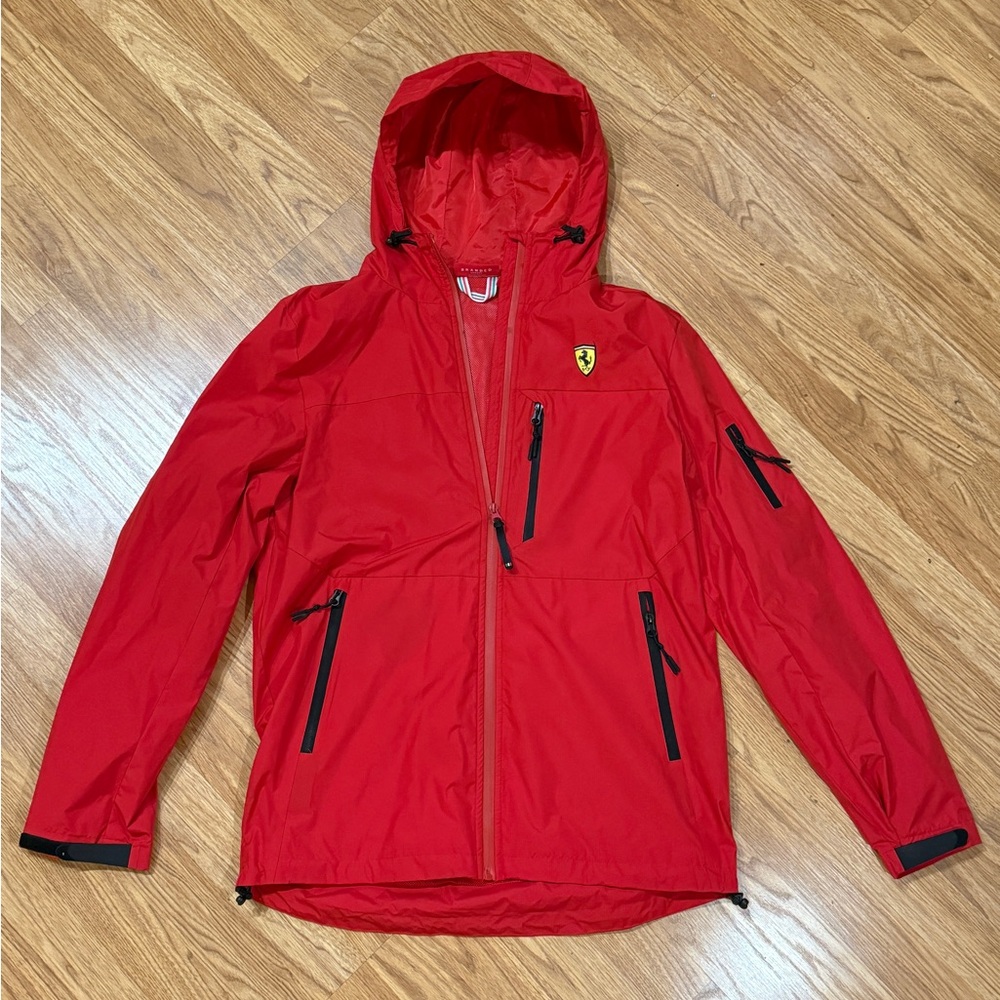 NWOT Authentic Red Ferrari Scuderia Rain Jacket, Team F1 Official, Medium